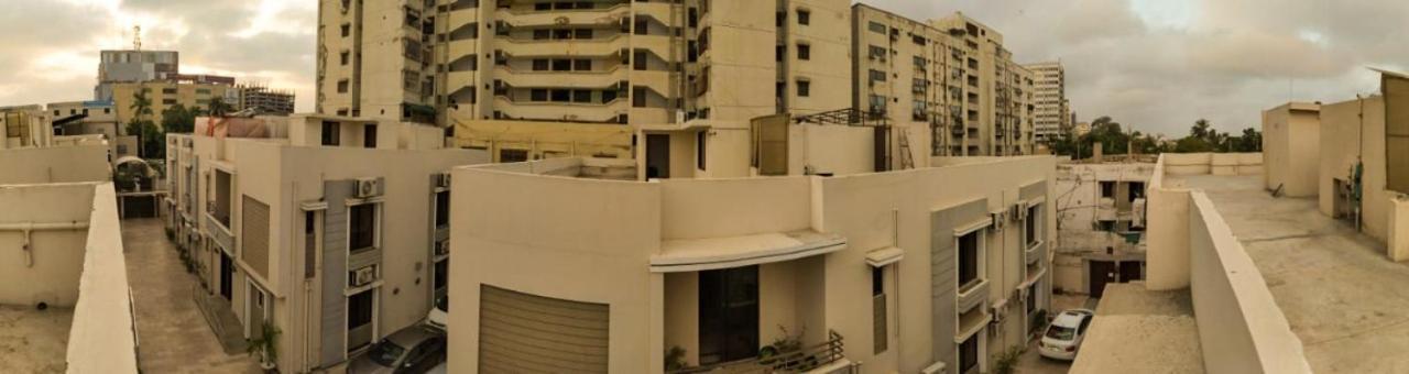 Lokal Rooms X Shahrah-E-Faisal كراتشي المظهر الخارجي الصورة